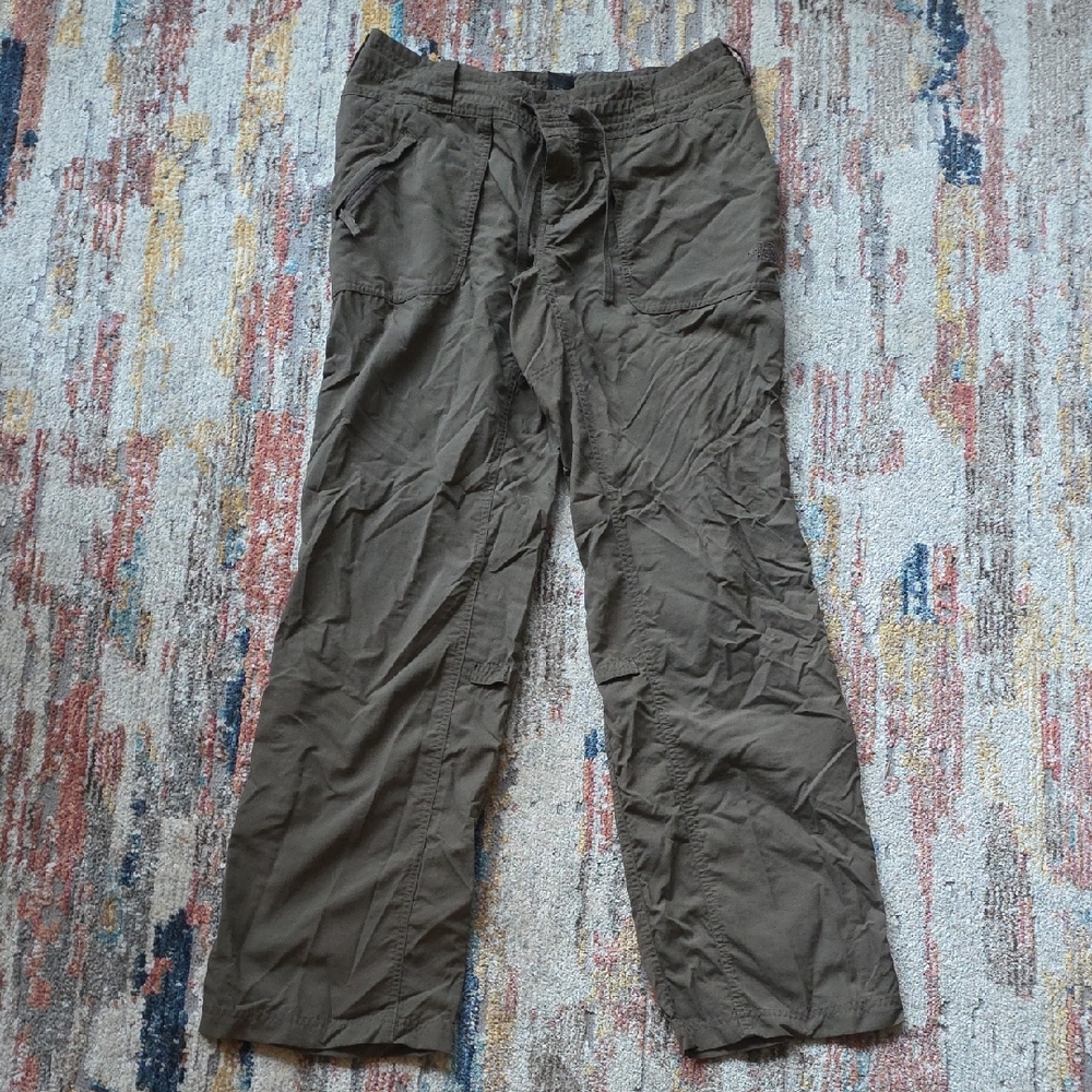 The North Face Women's Olive Cargo Pants
